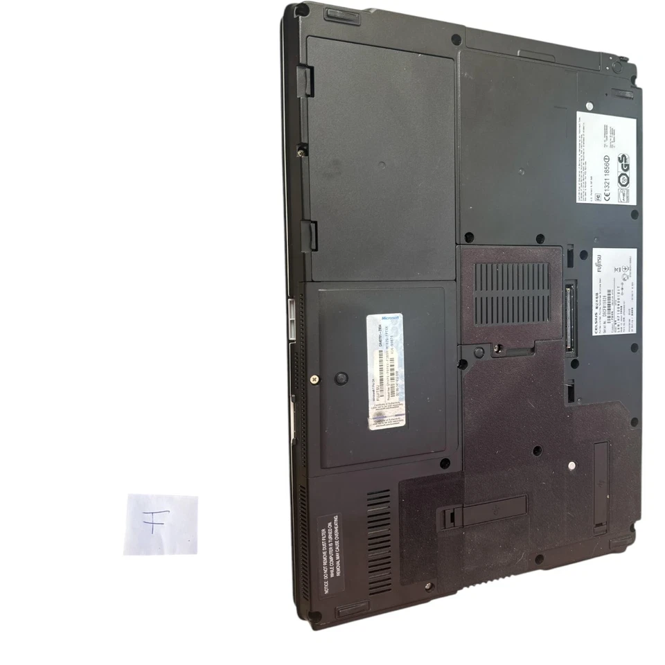 Computer Notebook Fujitsu Celsius H H710 Intel Core i7 15.6" Windows 7 - Immagine 4 di 4