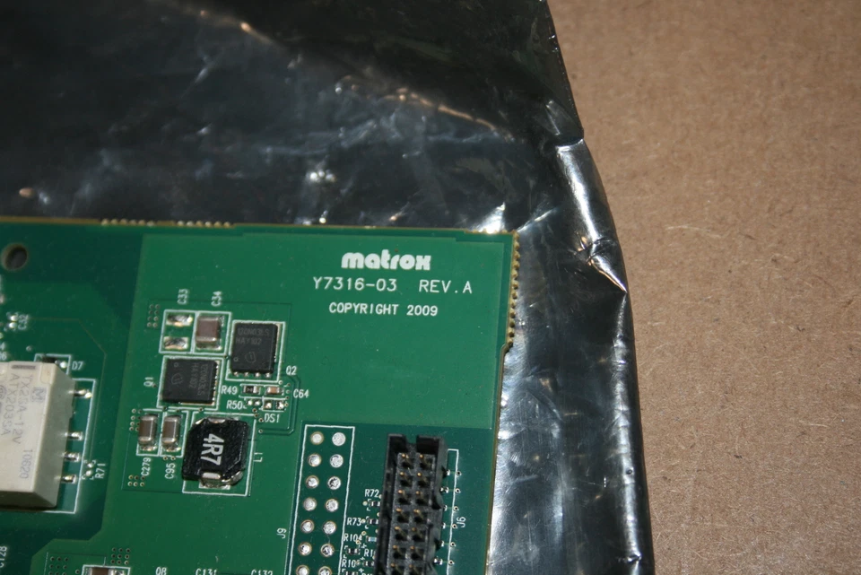Matrox Y7316-03 M066330 REV.A Graphics Card SDI and S-video capture card - Image 2 of 4