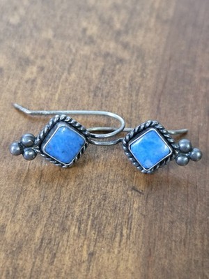 Vintage Sterlingsilber blau Denim Lapislazuli Ohrringe südwestliche Diamantform