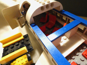 Lego Set 7893 PASSENGER PLANE 2006 City Airport 99% Complete (3 Substitute pcs)