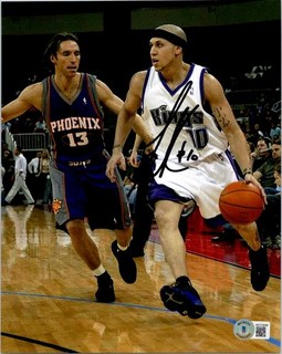 MIKE BIBBY SIGNED 8X10 PHOTO BECKETT BAS COA SACRAMENTO KINGS 2