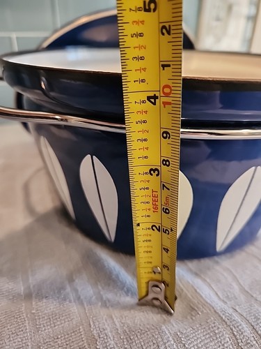 Catherine Holm Norway Blue/White Lotus Enamelware Casserole w/Lid & Handles, MCM - Imagen 4 de 9