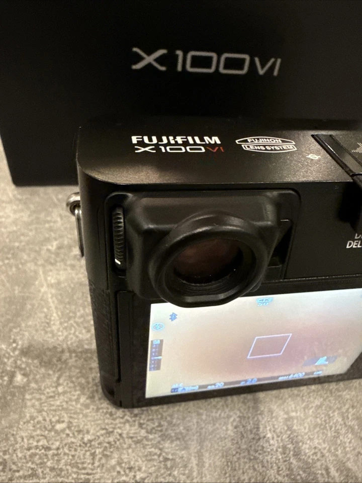 Fujifilm X100VI Compact Camera - Black - Image 4 of 4