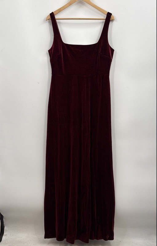 Birdy Grey Women's Red Velvet Sleeveless Front Slit Bridesmaid Alex Dress Size L