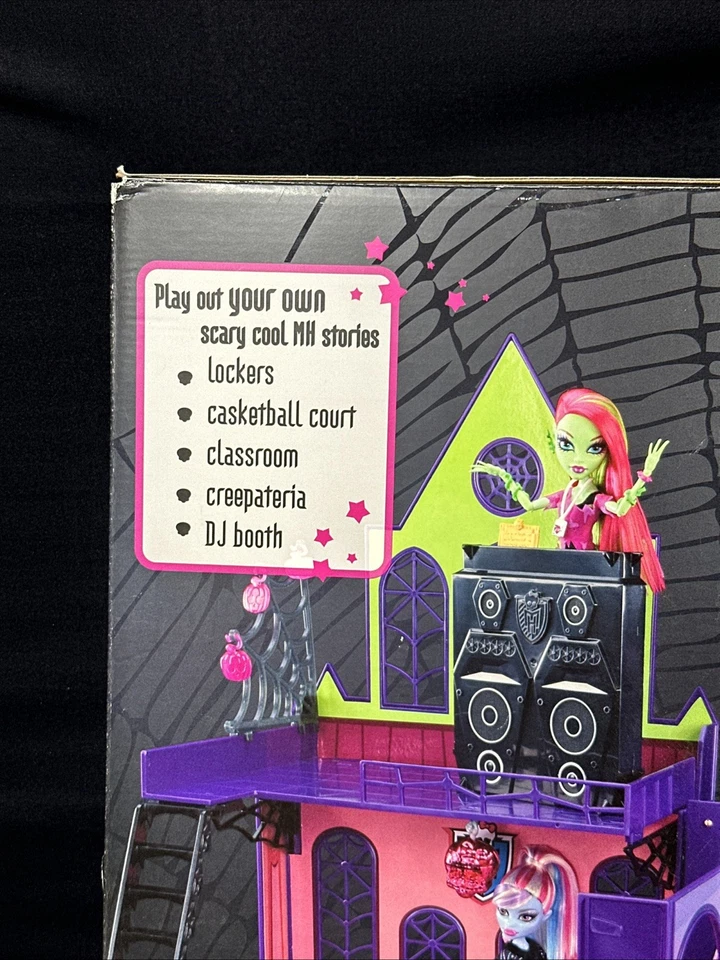Monster High High School Play set 2012 - Image 4 of 4