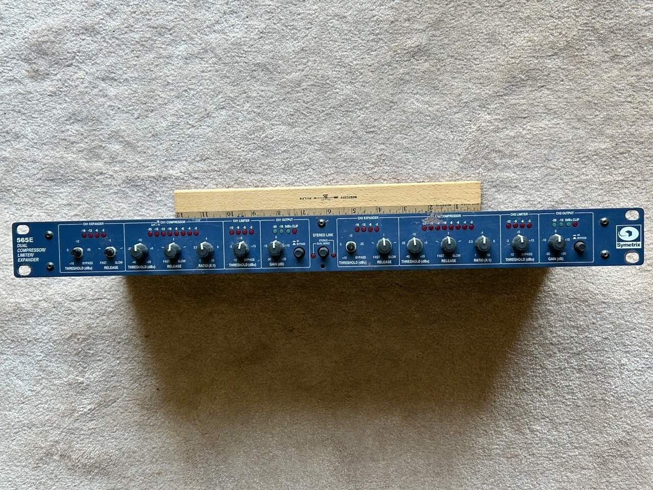 Picture 3 of 8