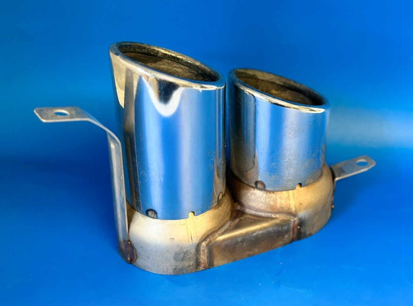 2008 - 2014 AUDI R8 COUPE LEFT MUFFLER TAIL PIPE 420251237 OEM