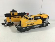 Caterpillar Train and Freight Car Set of 2 Battery Operated Toy State