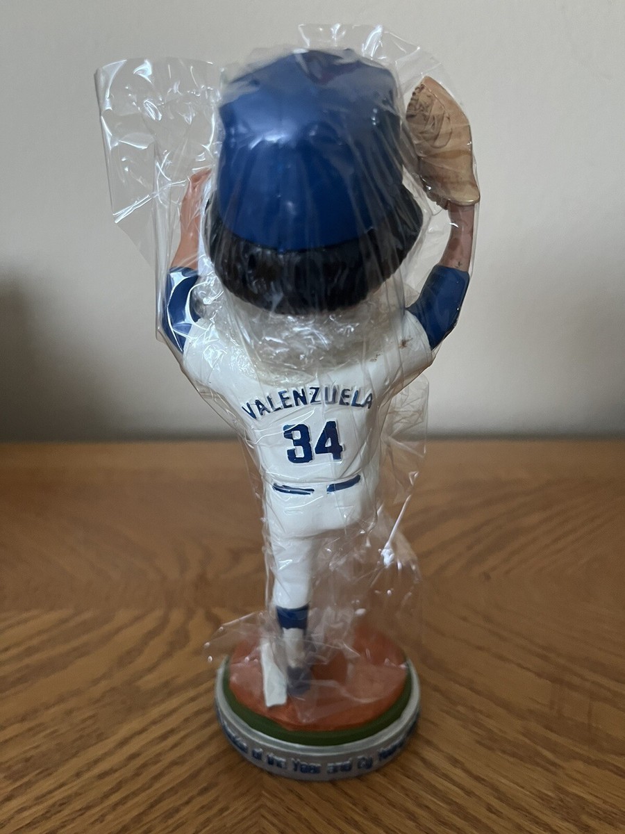2006 LA Dodgers Fernando Valenzuela Rare Silver Base “El