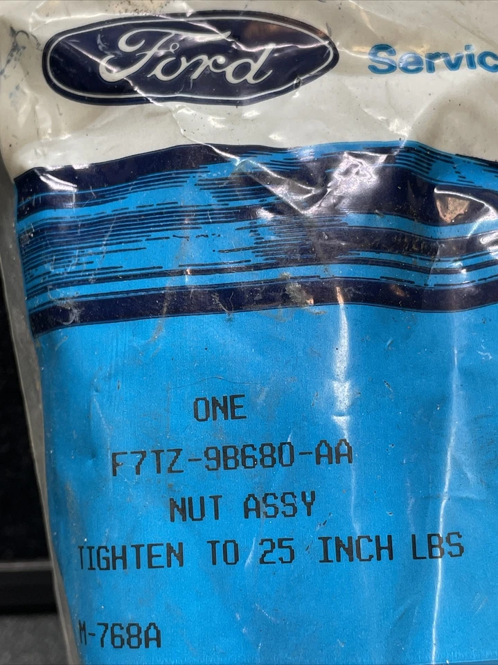 NUEVO OEM FORD F-250 F-350 CONJUNTO TUERCA HEXAGONAL F7TZ-9B680-AA NOS Foto 2 de 4