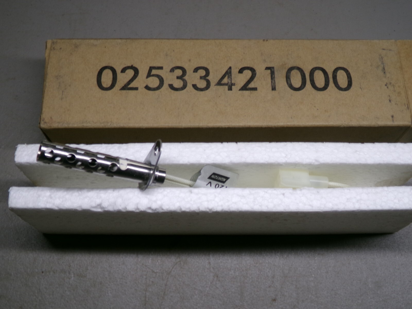 YORK Trane Luxaire 02533421000 Furnace IGNITOR Model 601 9952 for sale