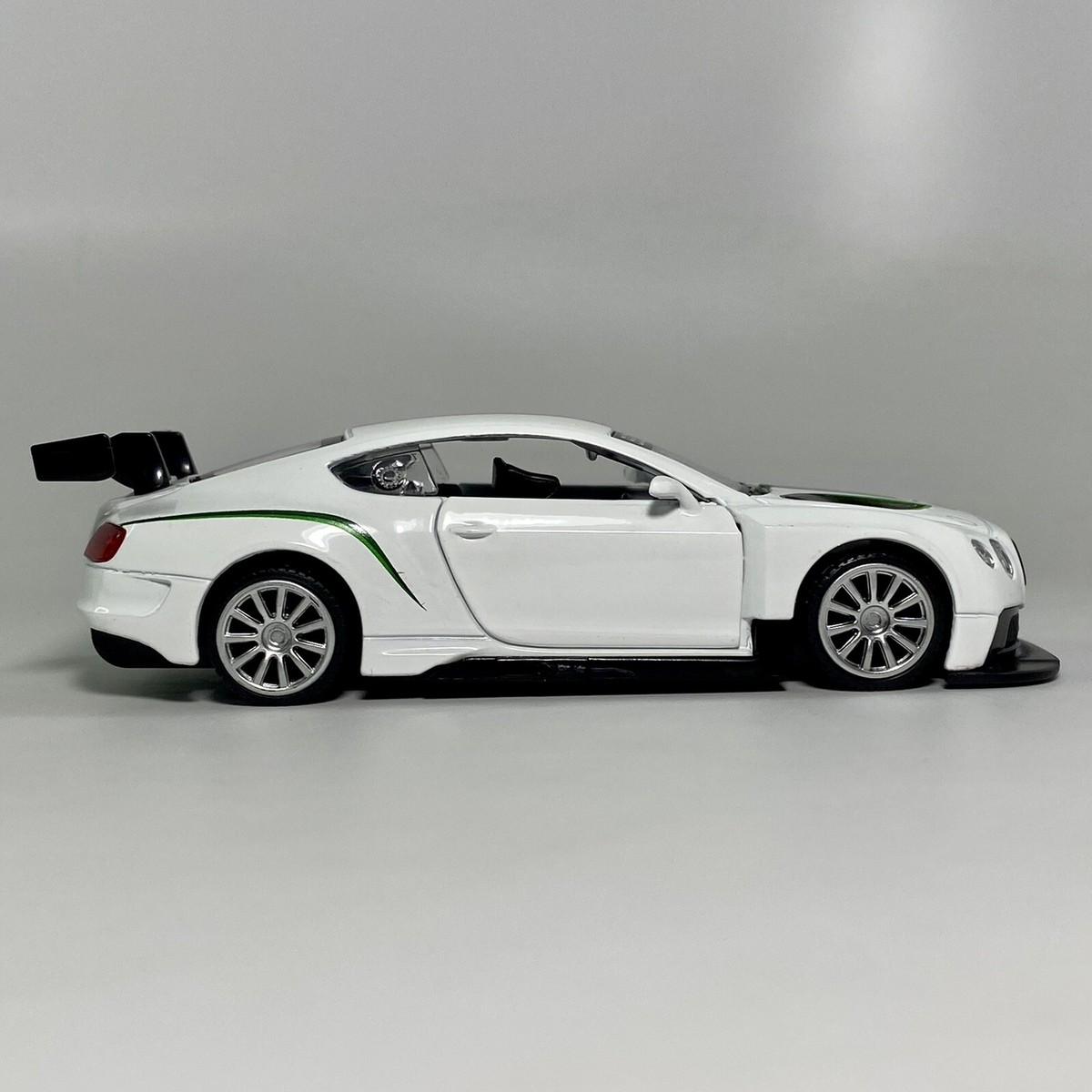 2019 MSZ Vroom Tech 1:43 Bentley Continental GT3 Diecast White | eBay