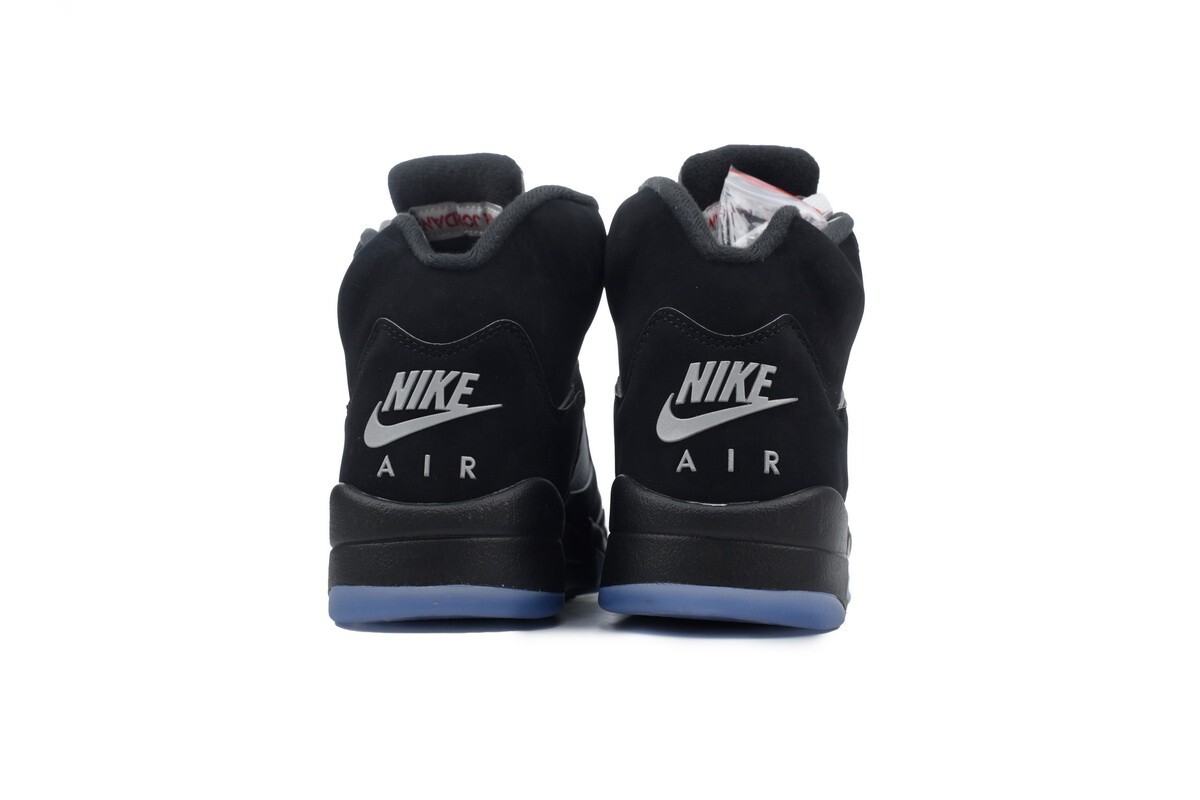 Nike Air Jordan 5“Black Metallic Reimagined