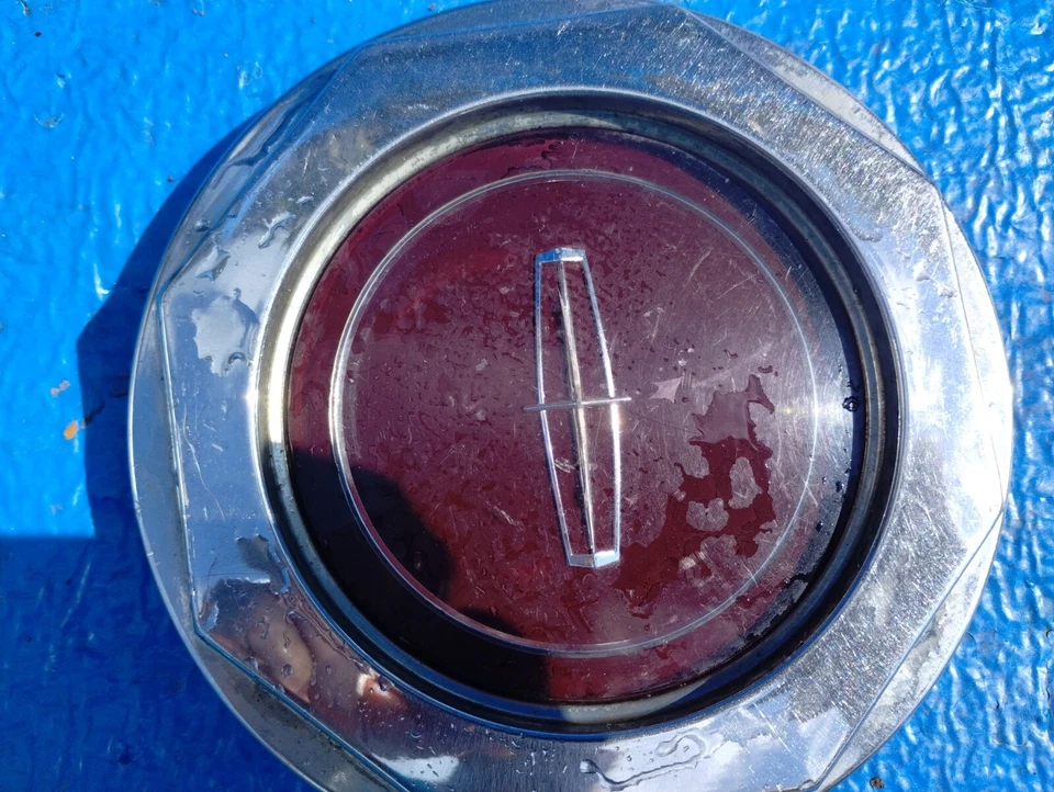 1982-1992 Lincoln Continental / Lincoln Mark VII #1295 tampa central de roda de arame #a - Imagem 4 de 4