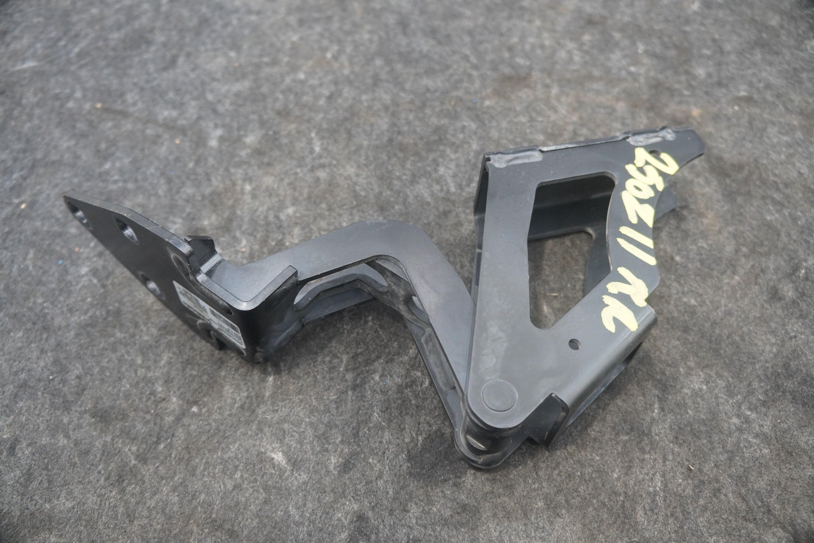 Rear Trunk Tonneau Cover Hinge 14AB359SP OEM McLaren 720S Spider 2020