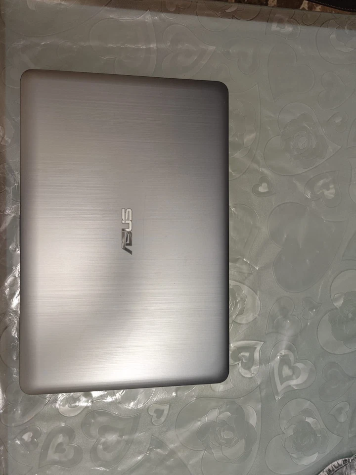 Notebook PC Portatile 💻✨ ASUS Intel i3 – SSD 120GB – VELOCE & PERFETTO! ✨💻 - Immagine 2 di 4