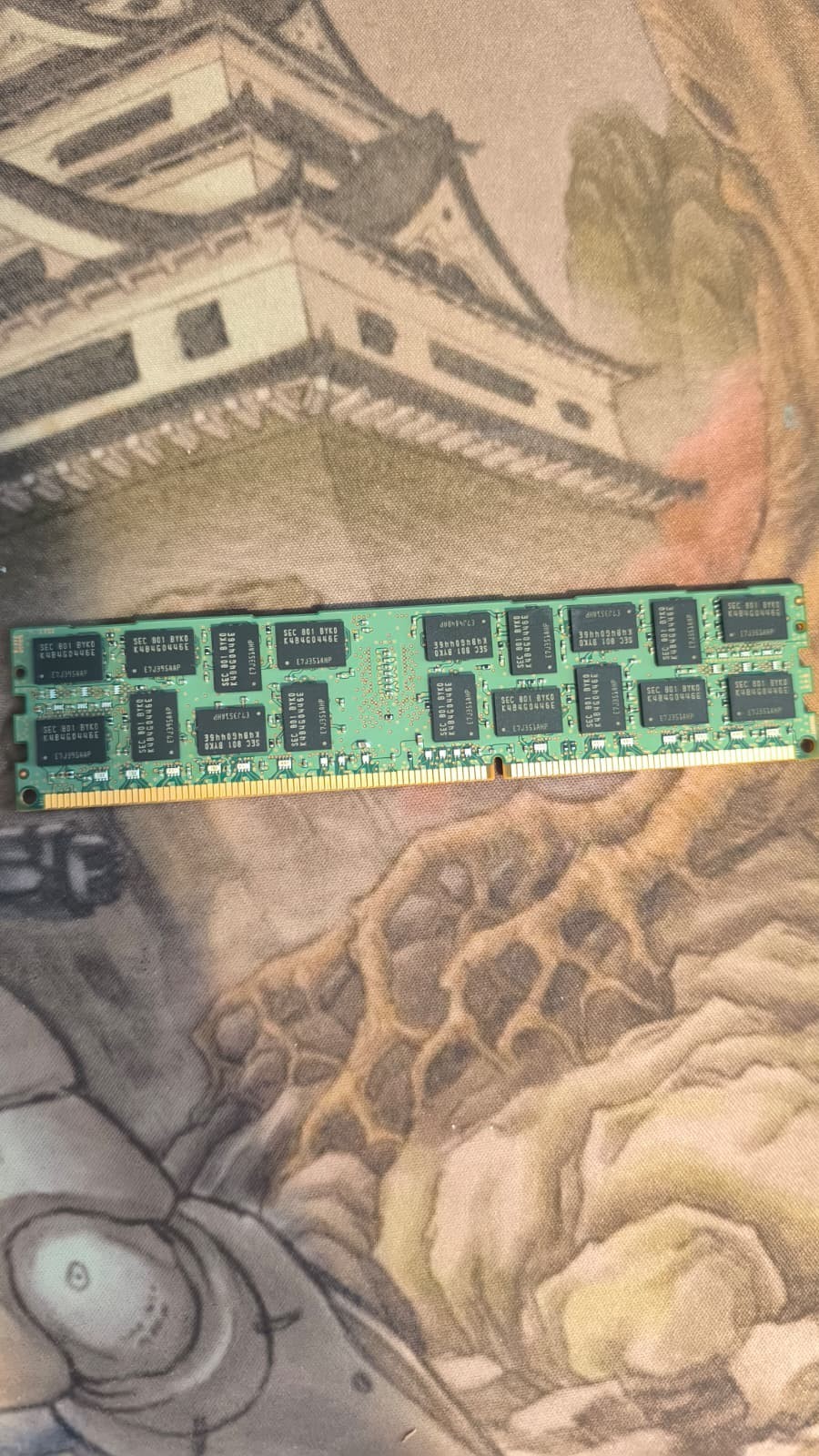 как выглядит Samsung 64GB 4x 16GB DDR3 PC3L-12800R ECC Registered Server RAM фото