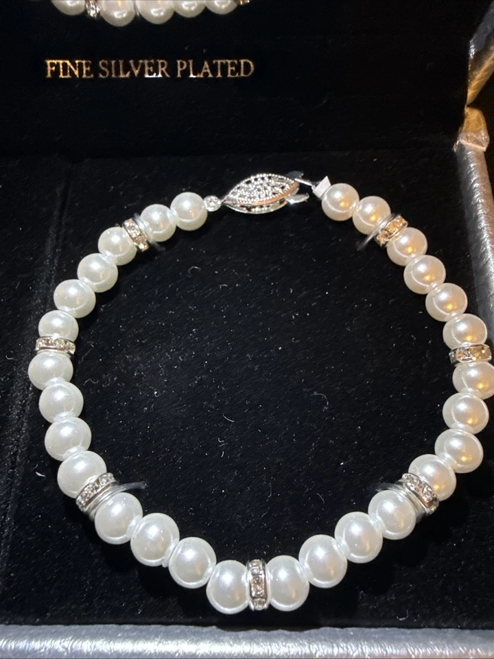 Danecraft Fine Silver Plated Full Set Necklace/Earrings/Bracelet Brand New - Image 3 of 4