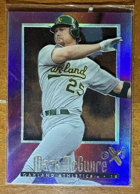 Fleer/SkyBox 1997 EX 2000 Mark McGwire #38 Oakland Athletics