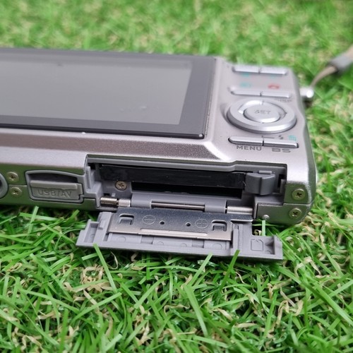 Casio Digital Camera Exilim EX-Z75 7.2MP Silver Tested - Picture 5 of 8