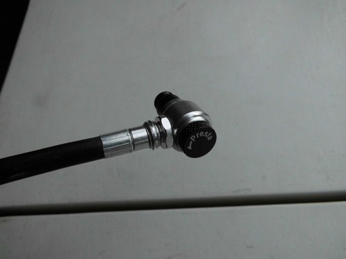 Meqix Inspire High Volume Mini Bicycle Pump - Silver presta and schreader - Picture 3 of 6