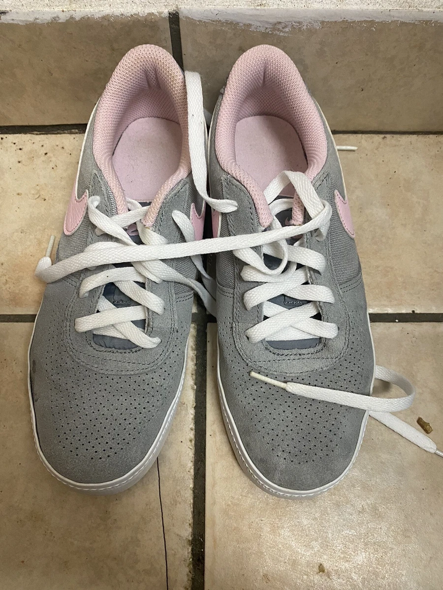 Nike shoes shop size 5.5