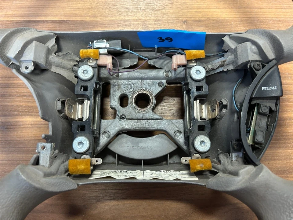 1994-1997 1998-2004 Ford Mustang Steering wheel - Image 2 of 4