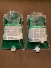 2 Betco Clario 78129 Green Earth Skin Cleanser Foam Soap Refill, 33.8oz, 1000ml