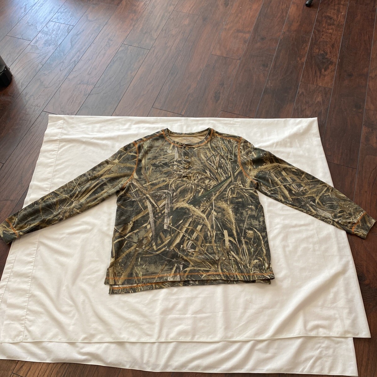 Staghorn Men's Realtree Camo Trim Henley T-Shirt - Short Sleeve Casual Shirt With Stretch Blend
