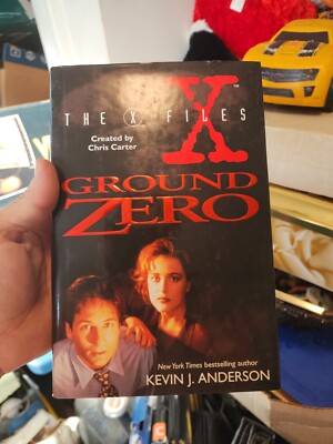 The X-FILES - GROUND ZERO 1995 HCDJ Kevin Anderson Fox MULDER Dana SCULLY 1st?