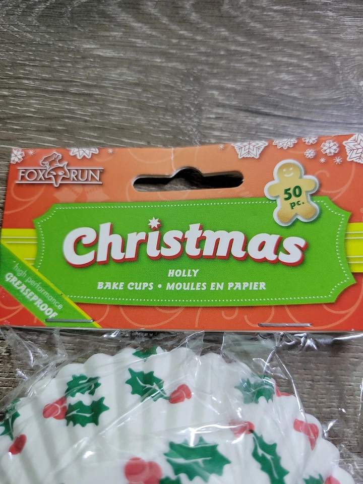 (2) Christmas Holly Bake Cups, Cupcake Liners. 50 ct packs. Grease proof. - Image 3 of 4