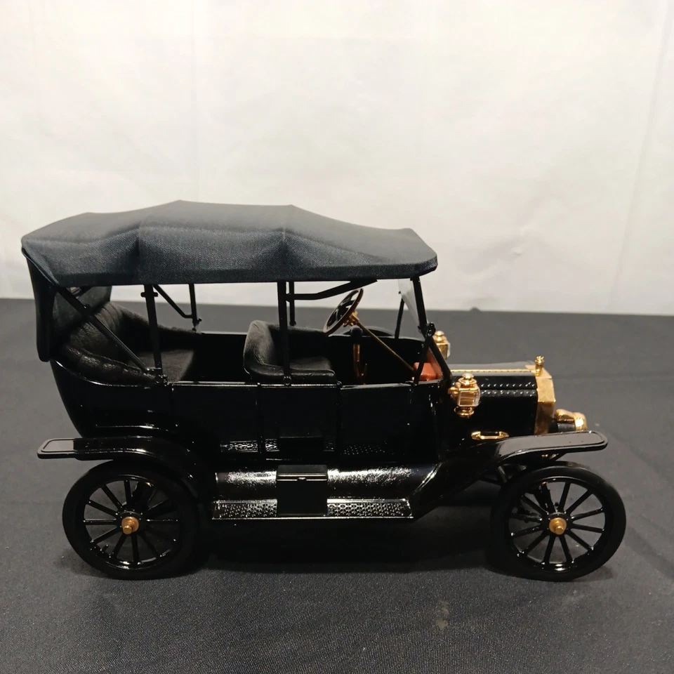Franklin Mint 1913 Ford Model T & Special Case from 1991" - Image 4 of 4