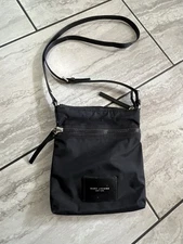 Small Black Marc Jacob’s crossbody purse With Adjustable Strap
