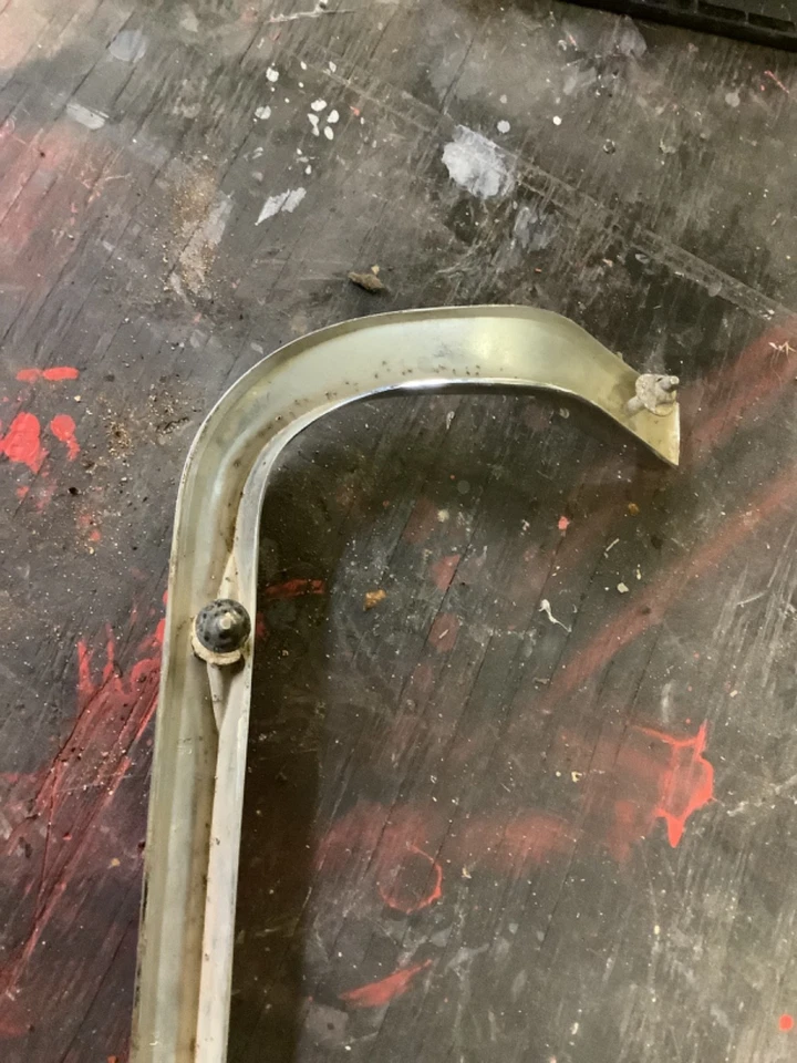 1962 Chrysler 300 Newport номерной знак отделка багажника Mopar 2165455 - Изображение 3 из 4