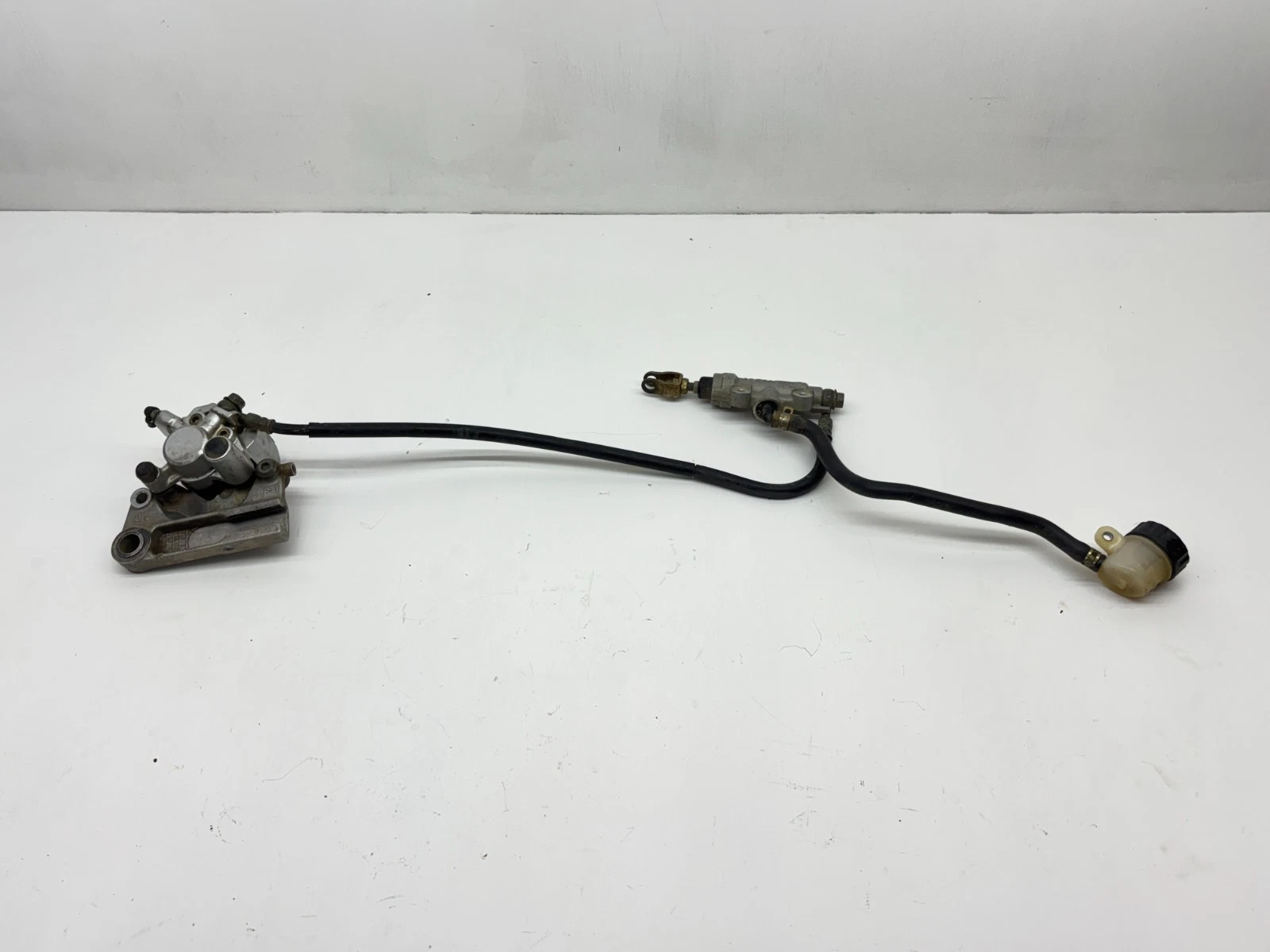 2004 Yamaha YZ85 Nissin Rear Brake Assembly Caliper Cylinder 5PA-2580W-00-00