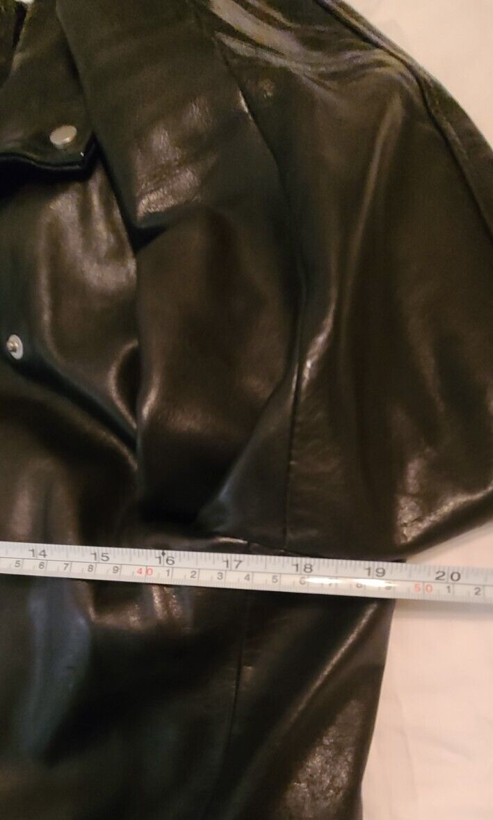 Picture 4 of 12