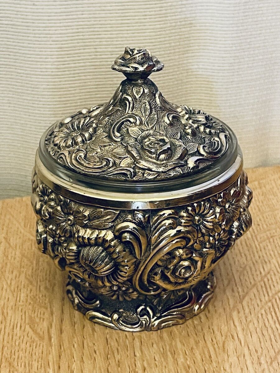 Vintage Harrison Fisher HF-0917 Silver Plated Floral Sugar