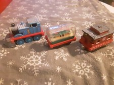Thomas  Friends Train Tank Engine Diecast Metal Take n Play Along Snow set