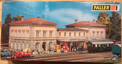 RAILWAY STATION - ''BAHNHOF'' - HARD TO FIND/RARE - FALLER MODEL # 110109 - NEW