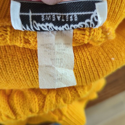 Suéter grande vintage Mademoiselle tejido con cable cuello alto amarillo dorado - Imagen 7 de 15