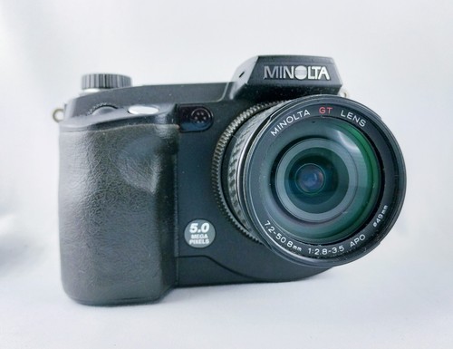 Minolta Dimage 7 Hi Black Aparat cyfrowy 5,0 megapiksela PRZETESTOWANY - Zdjęcie 1 z 5