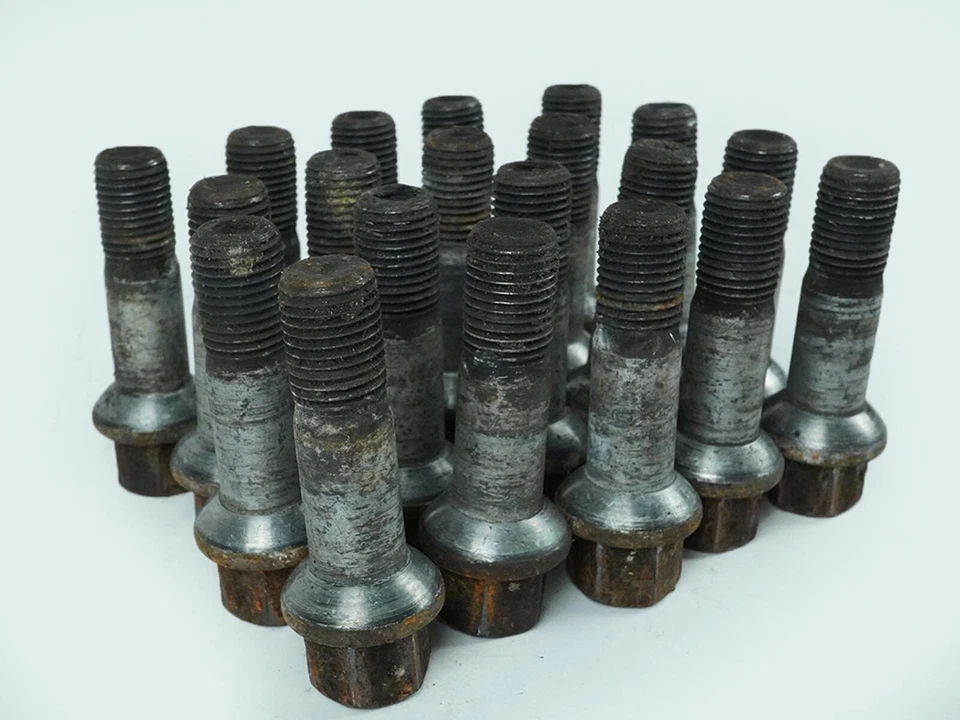 2006 - 2011 梅赛德斯奔驰 Ml 级 W164 螺栓凸耳螺母标准车轮 20 件套 — 第 3/4 张图片