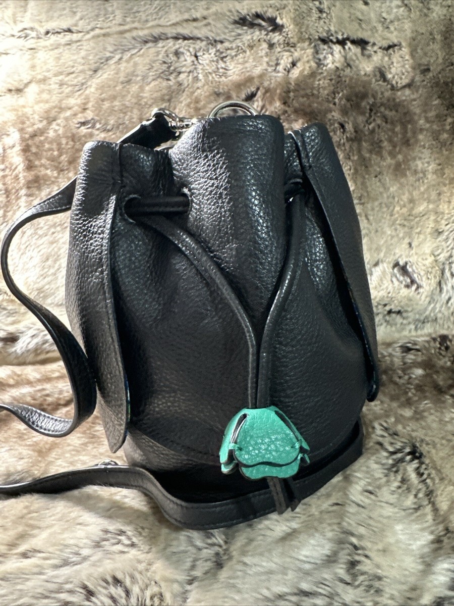 coach バッグ NWT $350 COACH Drawstring Crossbody PETAL BAG PEBBLE LEATHE