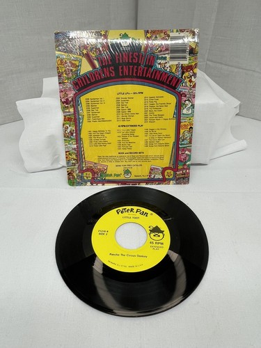 Very RARE Vintage Peter Pan Records Little Toot (The Train) 45 RPM Record - Picture 4 of 6
