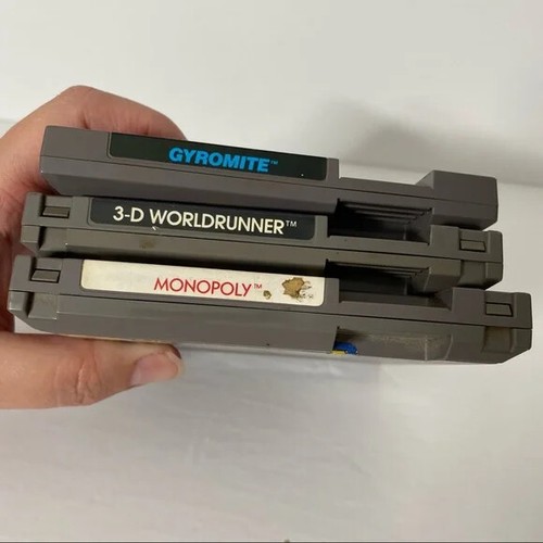 Nintendo NES Games Lot of 3 World Runner Monopoly Gyromite Tested Works - Picture 7 of 9