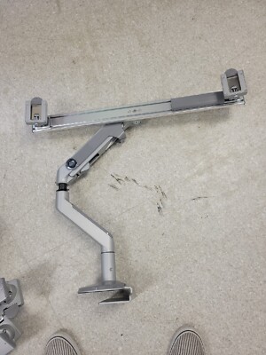  Humanscale M8 Articulating Dual Monitor Arm Double Crossbar - NO VESA PLATE