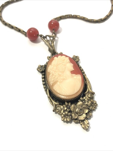 Collana con ciondolo spilla cammeo con con conchiglia intagliata antica - 18", ovale in ambientazione floreale. - Foto 22 di 24