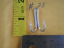 25 PCS. BIG GAME STAINLESS STEEL DOUBLE PRONG TUNA HOOKS 7897 SIZE #28