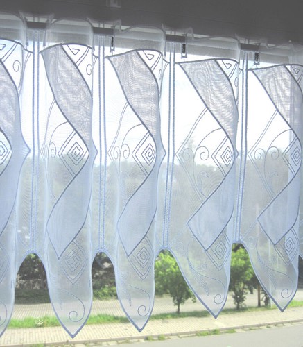 1 Teil Kurzgardine weiß mit Ton in Ton Stickerei ca. 16 x 30cm (B/H) - Bild 1 von 4