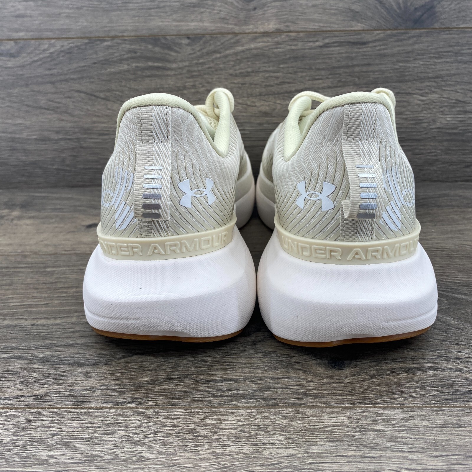 Under Armour W Infinite Pro Running Sneakers Women's Size 10 White 3027200-200 thumbnail 6